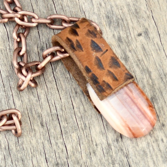 Agate Sardonyx Carnelian Pendant Leather Necklace - Picture 4 of 8